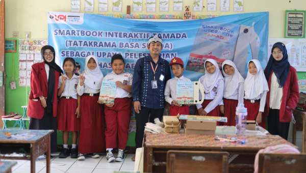 Smartbook Interaktif TAMADA: Inovasi Pembelajaran untuk Pelestarian Bahasa Sunda